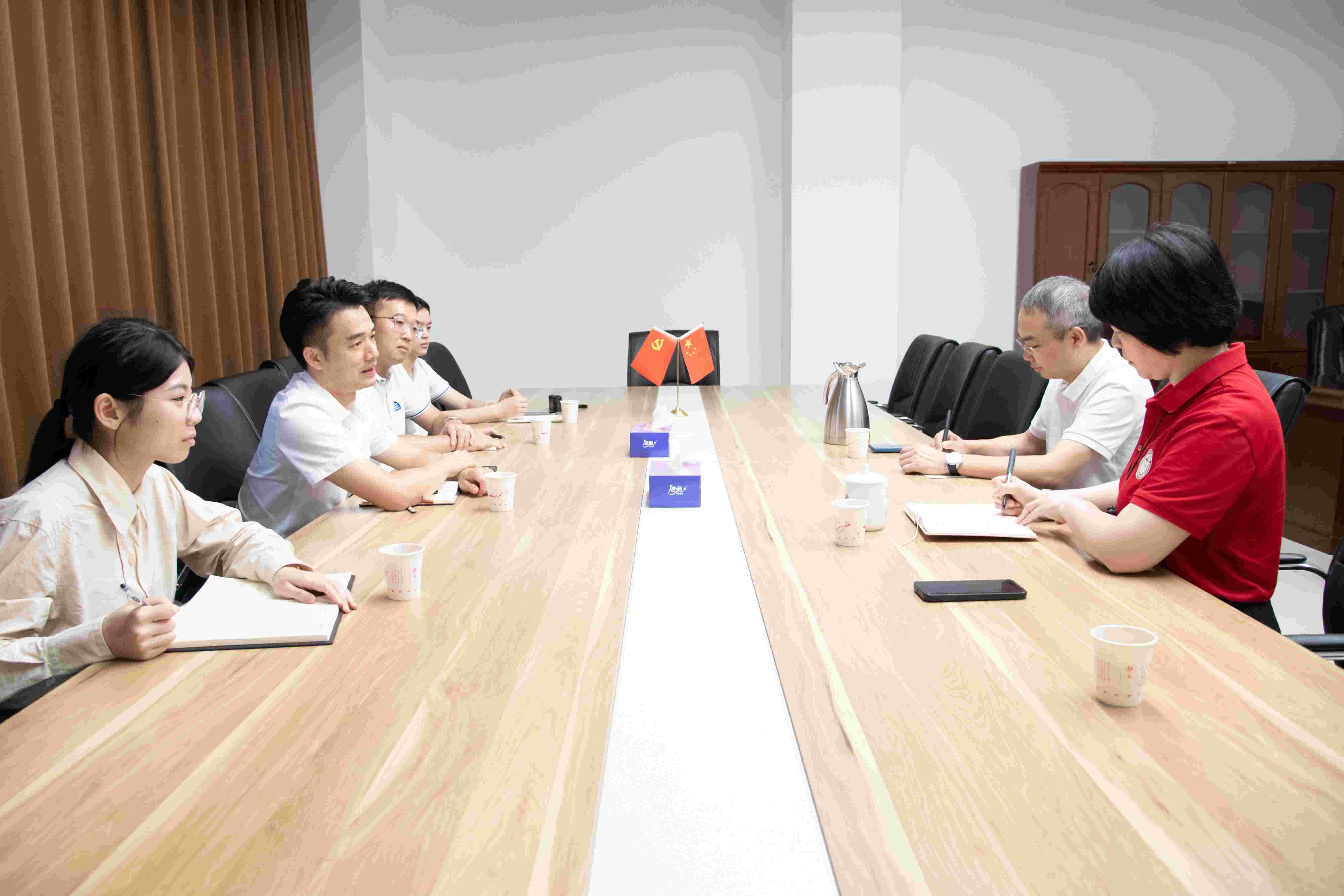 市大数据公司走进东江干部学院 共探人才培养新途径(图1)